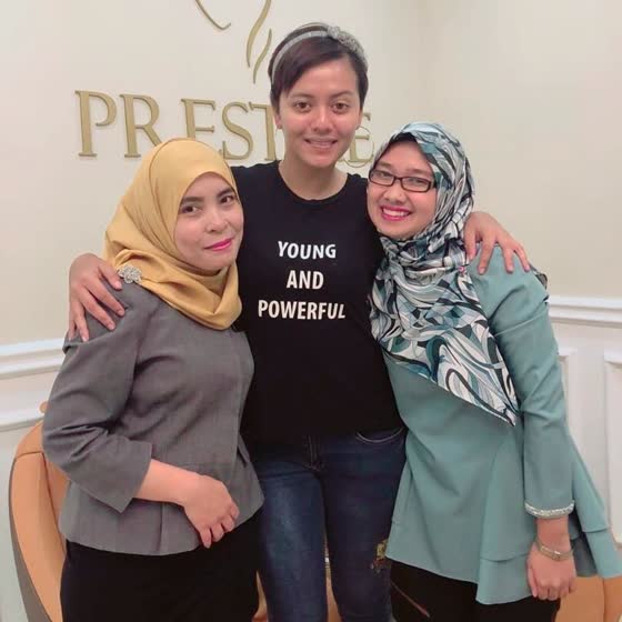 Tunku Hanis di Prestige Medispa
